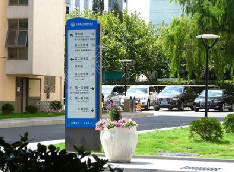 贵港传统的学校标识系统有什么问题？